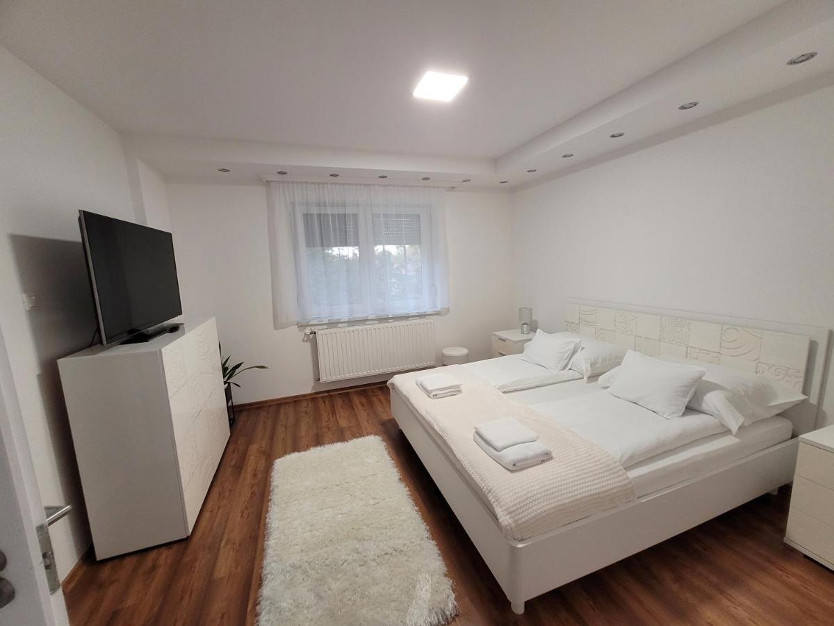 Matrix Apartman Bekescsaba Zewnętrze zdjęcie